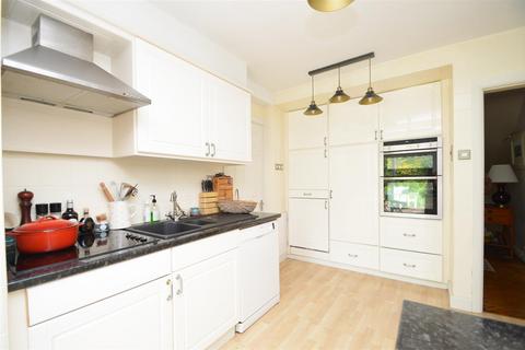 3 bedroom detached house for sale, Hafren Road, Copthorne, Shrewsbury