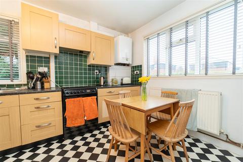 3 bedroom end of terrace house for sale, Saltney Avenue, Withington