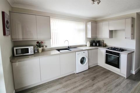 3 bedroom semi-detached house for sale, Cotterdale, Sutton Park, Hull