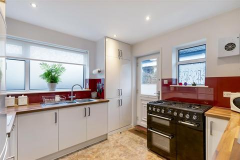 3 bedroom bungalow for sale, Bolling Road, Ilkley LS29