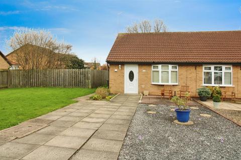 2 bedroom bungalow for sale - Sutton Court, Howdale Road, Hull