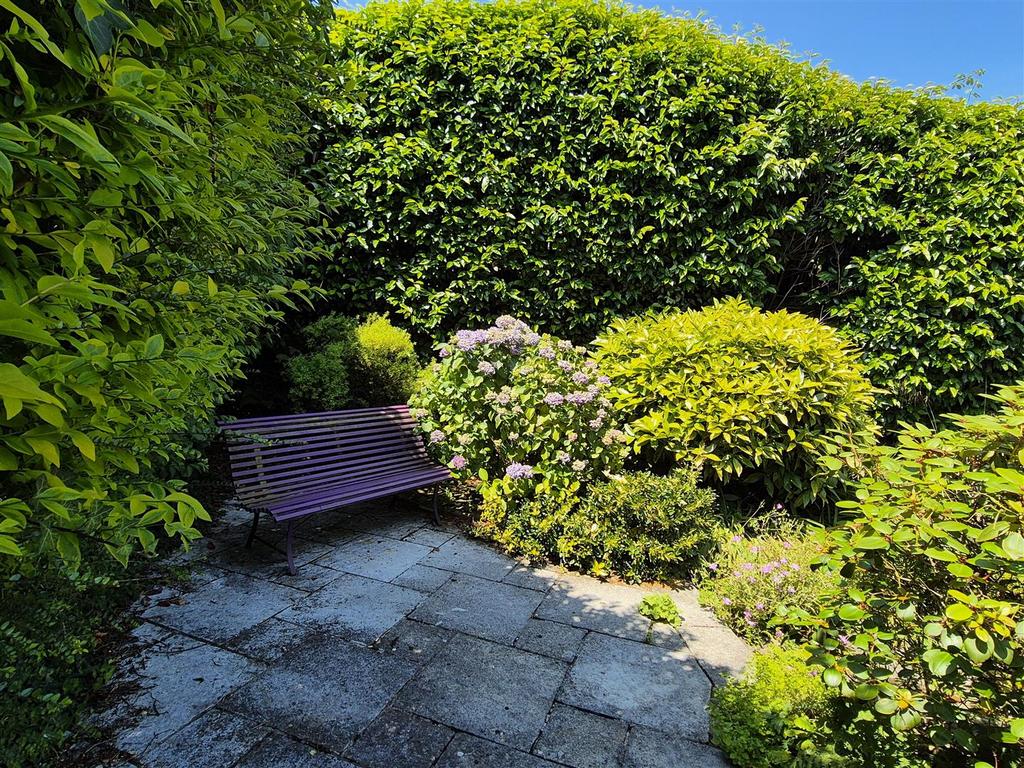 Seating area.jpg