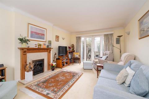 3 bedroom detached house for sale, Holdenhurst Avenue, Bournemouth BH7