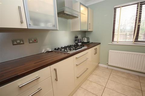 24 Melingriffith Drive, Cardiff, CF14 2TS