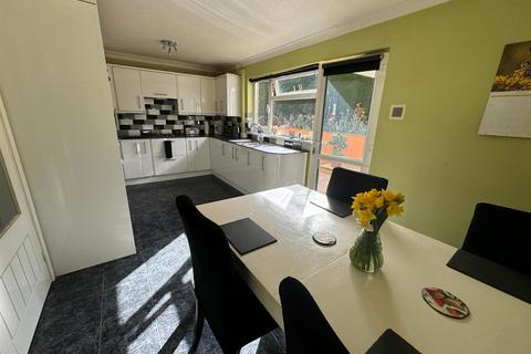 3 bedroom semi-detached house for sale - Heol Tyn-Y-Fron, Penparcau, Aberystwyth