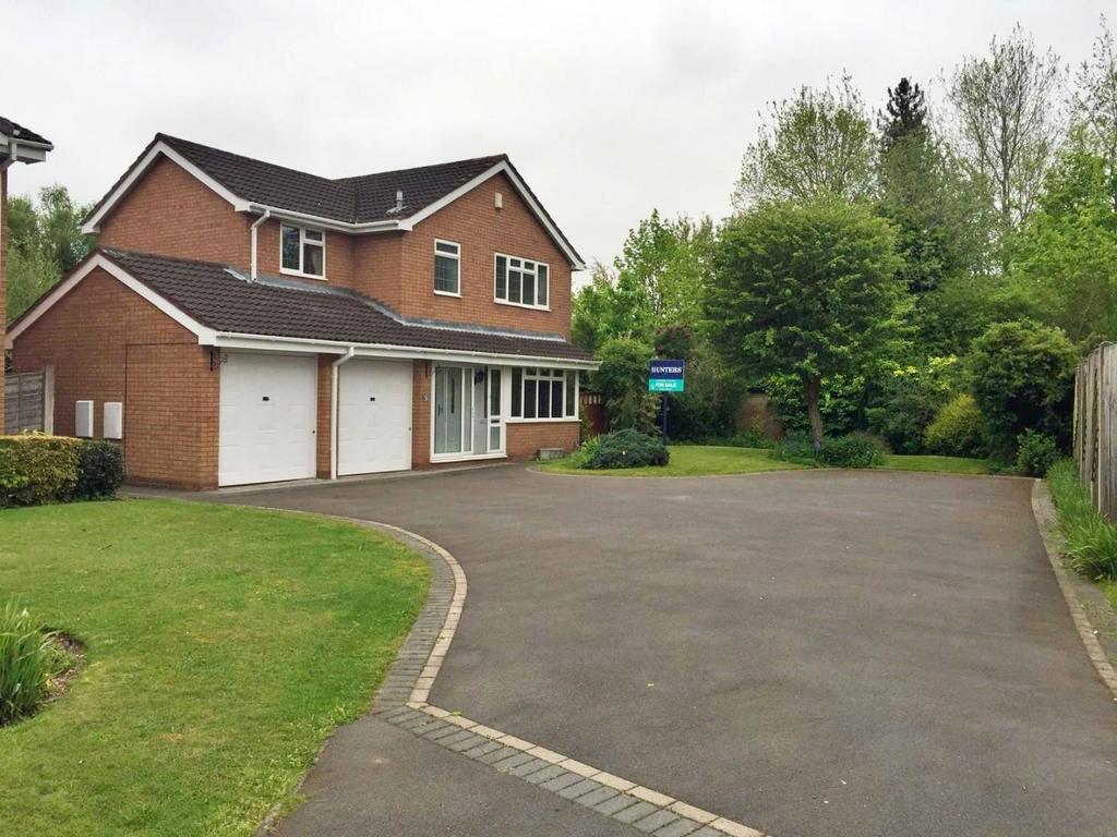 Troon, Tamworth 4 bed detached house £465,000