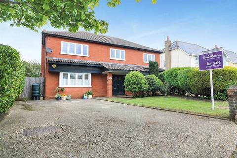 4 bedroom detached house for sale, Pantile Hill, Southminster