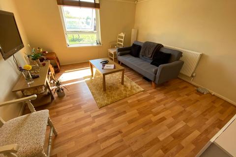 1 bedroom flat for sale, Neston Gardens, Leicester