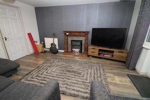 22 Loxley Close, Bradford, BD2 3HX