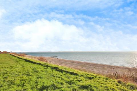 2 bedroom flat for sale, Freshwater Court, Marine Parade West, Lee-On-The-Solent