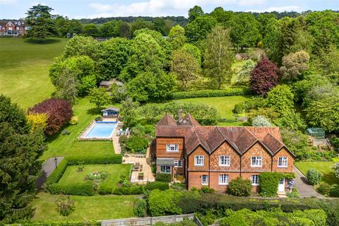 Garden Cottage Chilworth Road, Albury, Guildford, GU5 9BE