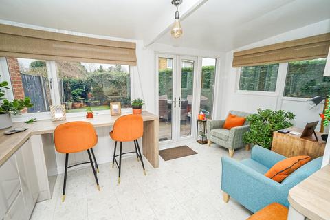 59 Brooklands Drive, Leighton Buzzard, LU7 3PE