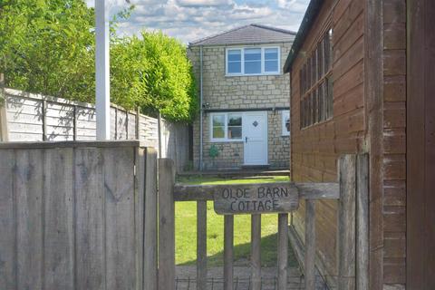 2 bedroom cottage for sale, Wyke Road, Gillingham