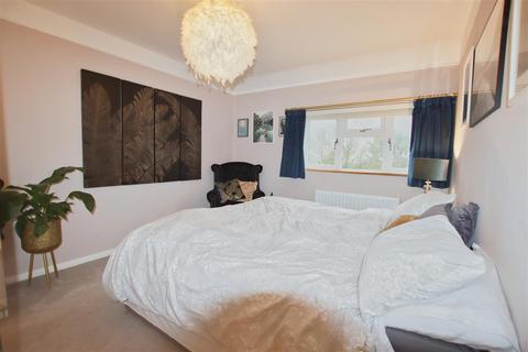 6 Stilton Path, Borehamwood, WD6 5BU