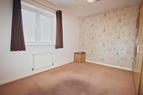 14 Shelley Close, Borehamwood, WD6 2AU