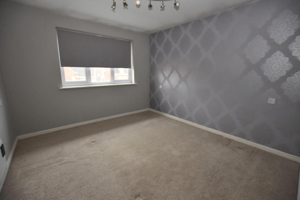 Bed 1.jpg