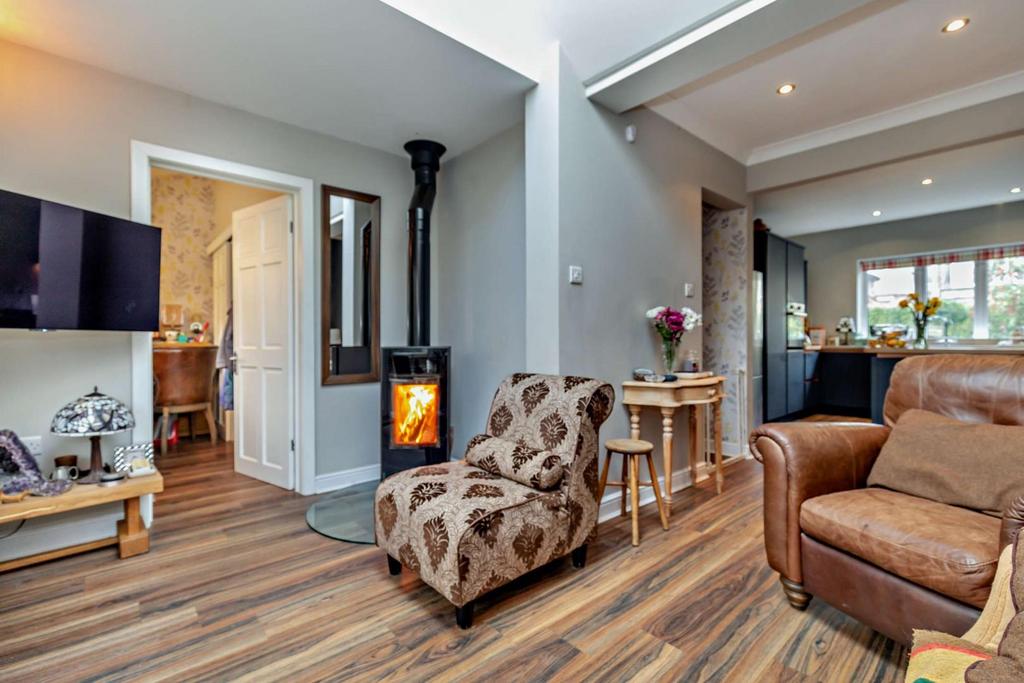 8588227-interior16-800.jpg