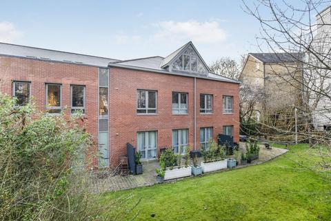 Apartment 24, Springfield Court Springfield Avenue, Harrogate, HG1 2HR