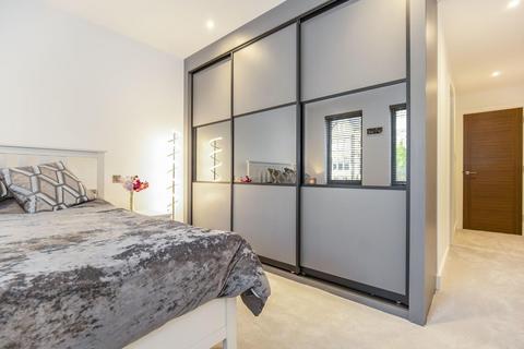 Apartment 24, Springfield Court Springfield Avenue, Harrogate, HG1 2HR