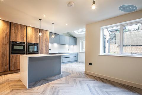 18 Spoonhill Road, Sheffield, S6 5PA