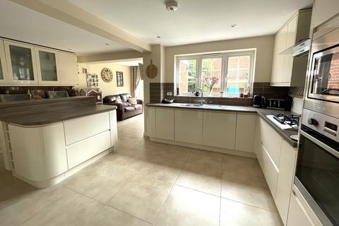 4 bedroom detached house for sale, Old Portsmouth Road, CAMBERLEY GU15