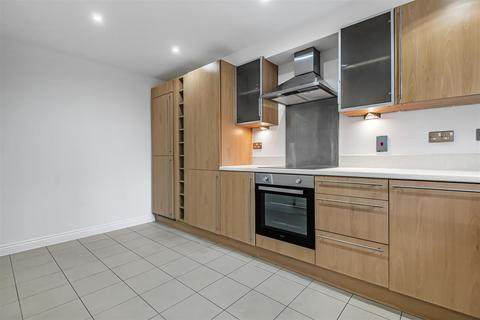 68 Battle Square, Reading, RG30 1AL