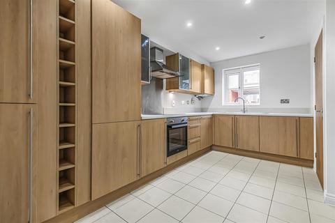 68 Battle Square, Reading, RG30 1AL