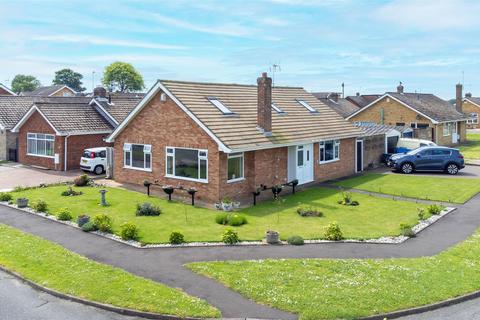 5 bedroom detached bungalow for sale, Yew Tree Close, Bradwell, Great Yarmouth