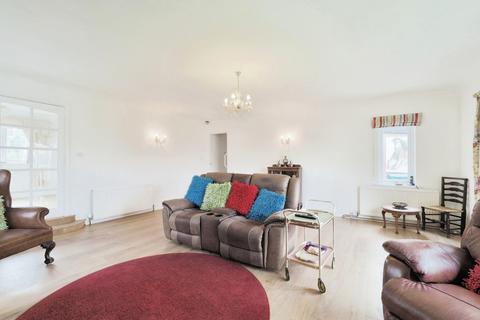 5 bedroom detached bungalow for sale, South Street, Retford DN22