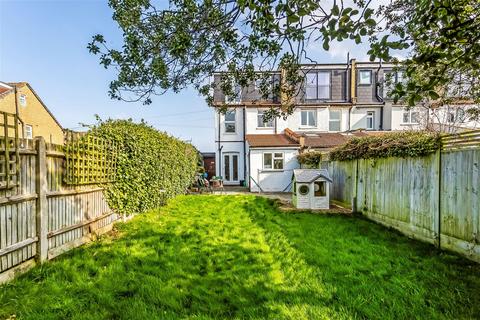 24 Mount Road, New Malden, KT3 3JU