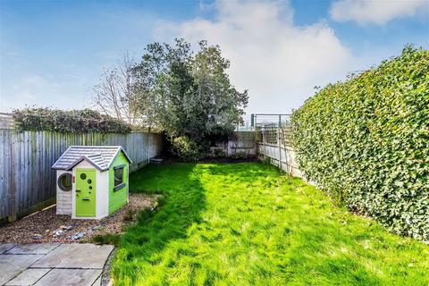 24 Mount Road, New Malden, KT3 3JU
