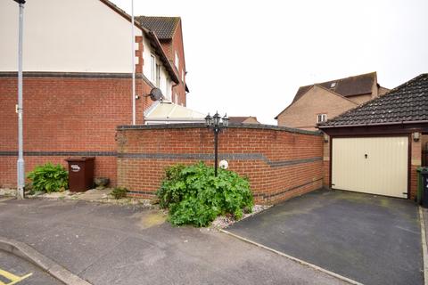 4 bedroom semi-detached house to rent, Althorpe Drive Portsmouth PO3