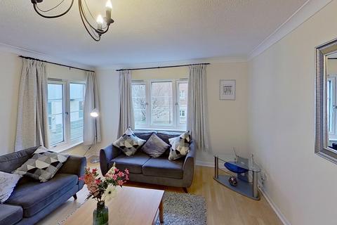 3 bedroom flat to rent, East Silvermills Lane, Edinburgh, EH3