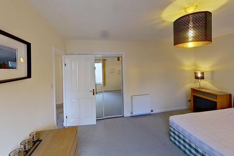 3 bedroom flat to rent, East Silvermills Lane, Edinburgh, EH3