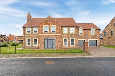 5 bedroom detached house for sale, Duke of Wellington Gardens, Hartlepool