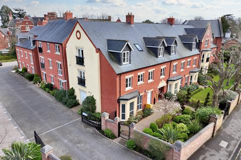 2 bedroom apartment for sale - High Street, Tettenhall WV6