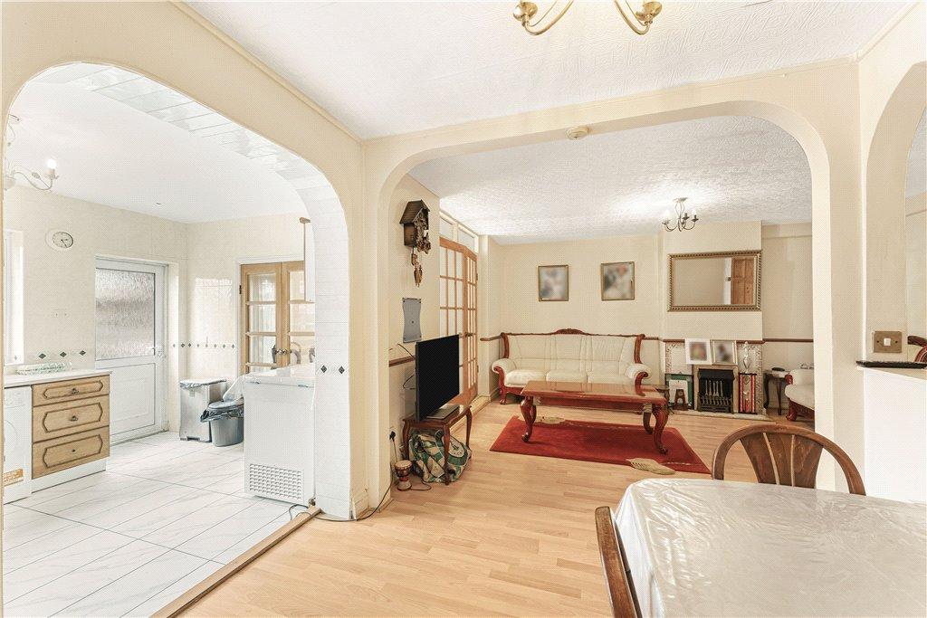 Reception/Kitchen