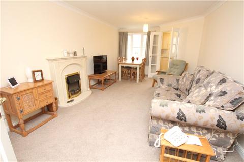 2 bedroom apartment for sale, St Rumbolds Court, Brackley NN13