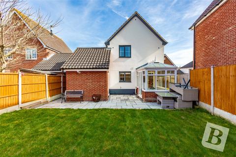 3 bedroom detached house for sale, Westray Walk, Wickford, Essex, SS12