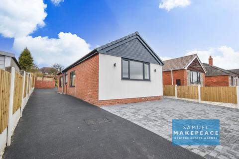 2 bedroom semi-detached bungalow for sale - Greysan Avenue, Stoke-On-Trent ST7