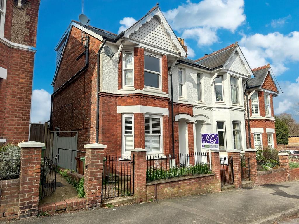 Tunbridge Wells TN4 5 bed end of terrace house for sale £800,000