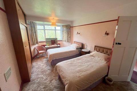 49 Ashridge Crescent, London, SE18 3EA