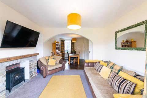 3 bedroom terraced house for sale, Pontgam Terrace, Ynysddu, Newport. NP11