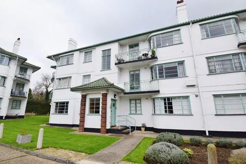 2 bedroom apartment for sale, Capel Gardens, Pinner