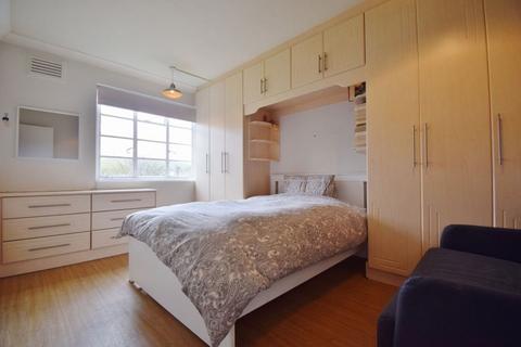 2 bedroom apartment for sale, Capel Gardens, Pinner