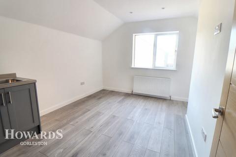 1 bedroom flat for sale - Mill Road, Great Yarmouth