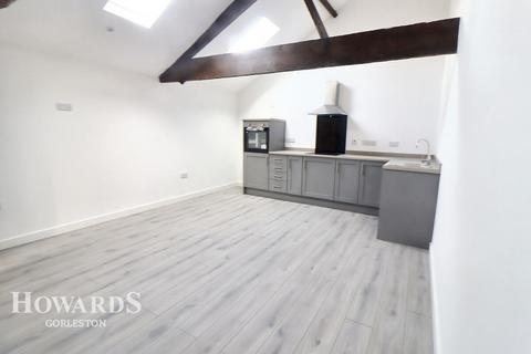 1 bedroom flat for sale - Mill Road, Great Yarmouth