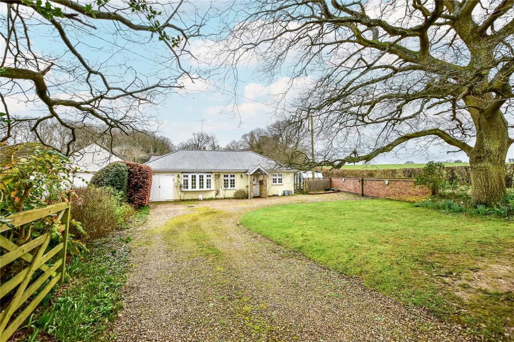 Hogpits Bottom, Flaunden, Hertfordshire, HP3 3 bed bungalow for sale