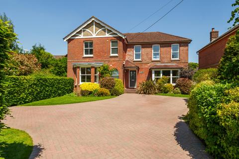 4 bedroom detached house for sale, Rareridge Lane, Bishops Waltham, Southampton, Hampshire, SO32