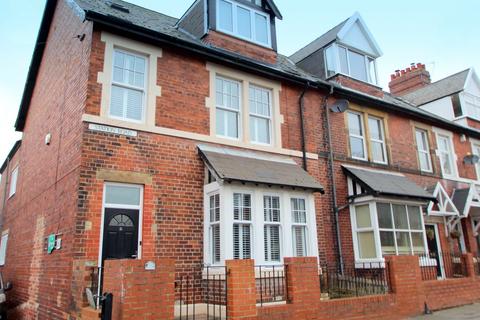 6 bedroom end of terrace house for sale - Station Road, Forest Hall, NE12